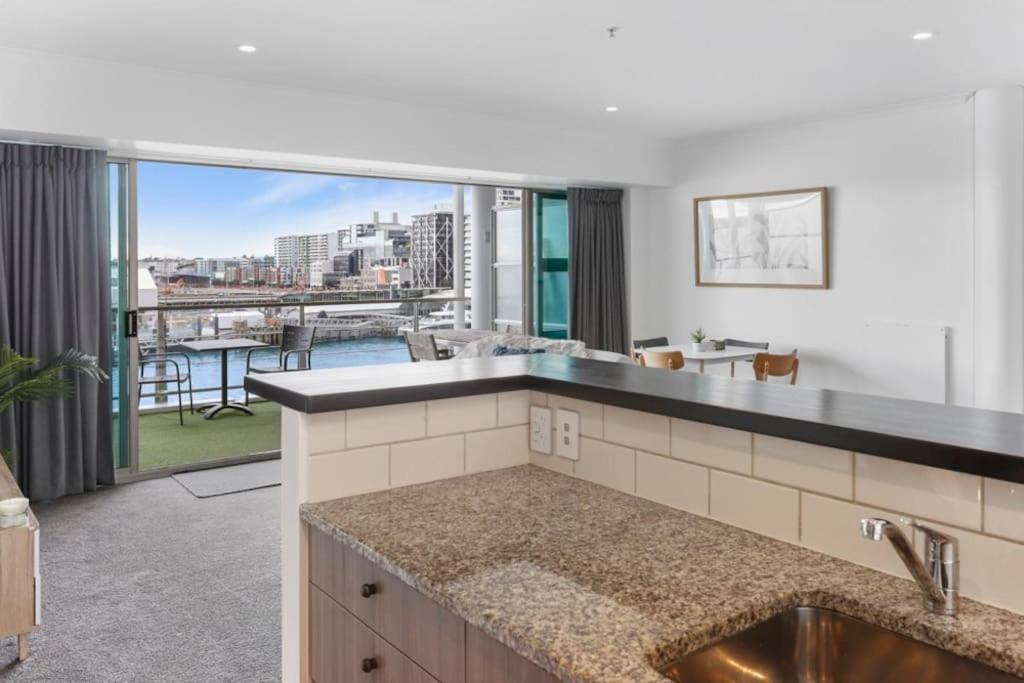 Newly Refurbished Waterfront Apartment! 3320 Auckland Extérieur photo